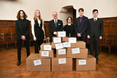 20230215 Rīga. Latvija. Valsts prezidents Egils Levits. Valsts prezidents Egils Levits piedalās jauniešu debašu cikla “#Satversmei100: vērtības nākotnei” noslēguma pasākumā. Piedalās: Sarmīte Ēlerte, Valsts prezidenta padomnieku biroja vadītāja, Valsts prezidenta padomniece kultūrpolitikas jautājumos. Foto / Ilmars Znotins